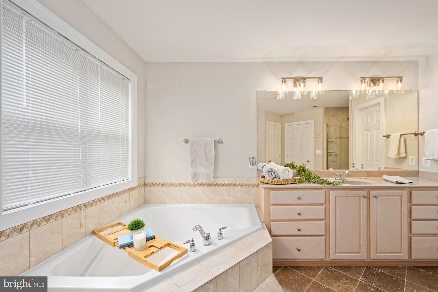 564 GENTLE BREEZE CIR, FREDERICKSBURG, Virginia 22406, 5 Bedrooms Bedrooms, ,3 BathroomsBathrooms,Residential,For sale,564 GENTLE BREEZE CIR,VAST2041104 MLS # VAST2041104