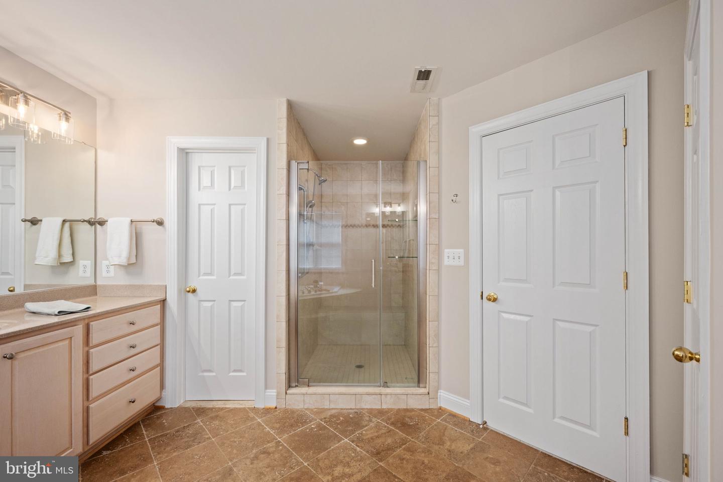 564 GENTLE BREEZE CIR, FREDERICKSBURG, Virginia 22406, 5 Bedrooms Bedrooms, ,3 BathroomsBathrooms,Residential,For sale,564 GENTLE BREEZE CIR,VAST2041104 MLS # VAST2041104