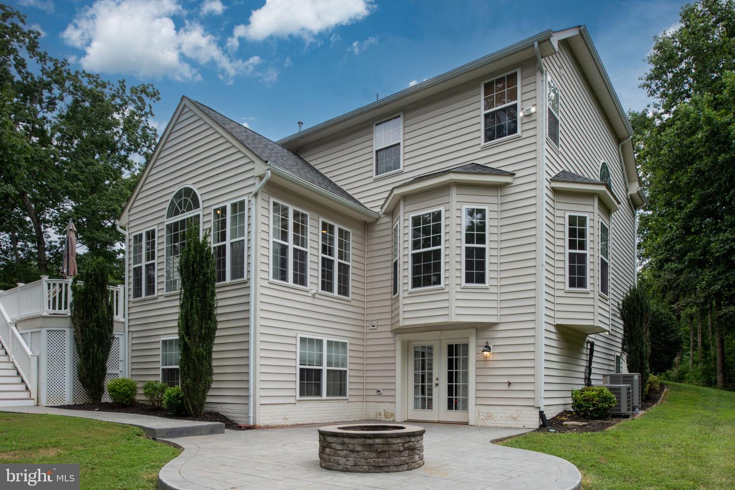 564 GENTLE BREEZE CIR, FREDERICKSBURG, Virginia 22406, 5 Bedrooms Bedrooms, ,3 BathroomsBathrooms,Residential,For sale,564 GENTLE BREEZE CIR,VAST2041104 MLS # VAST2041104