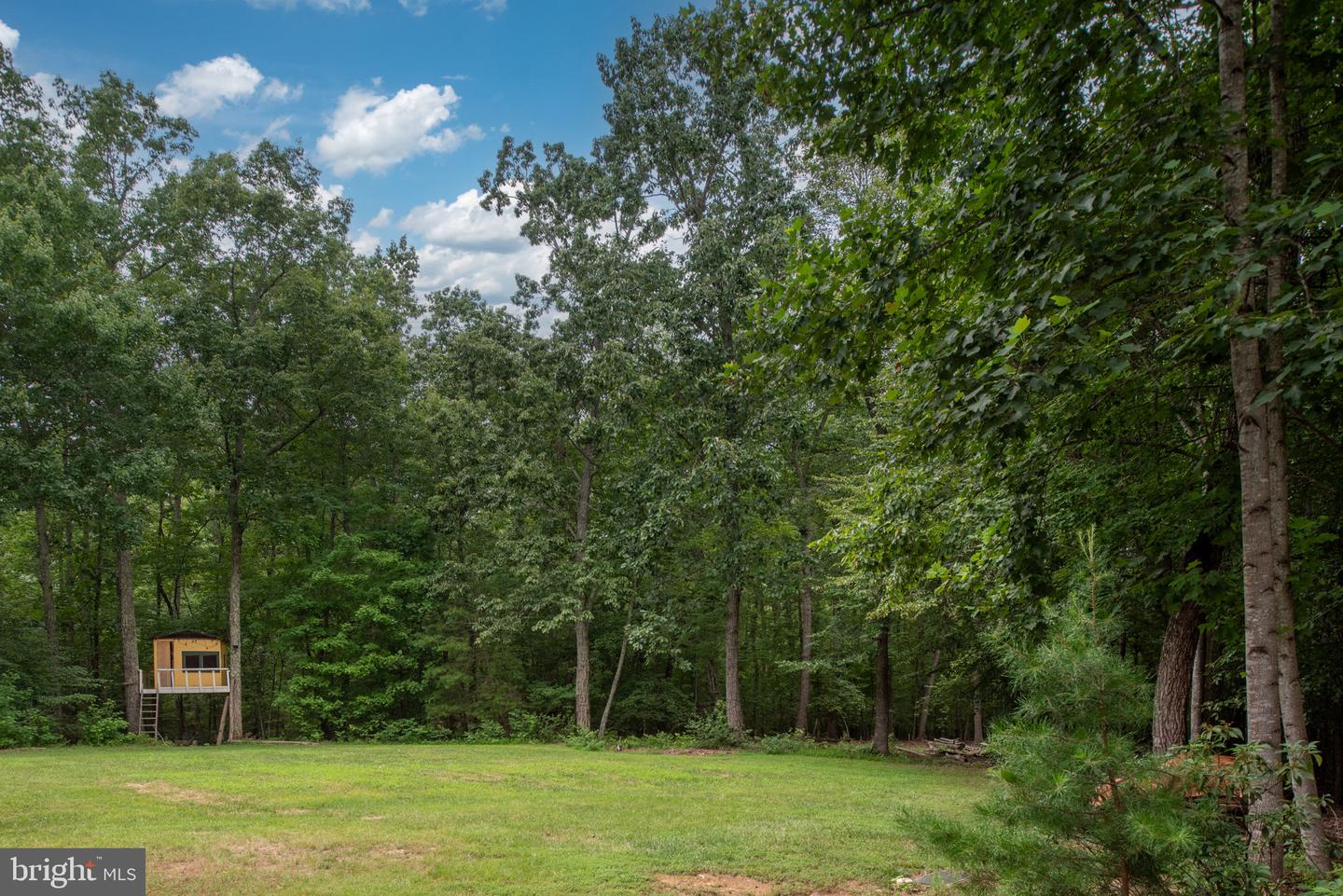 564 GENTLE BREEZE CIR, FREDERICKSBURG, Virginia 22406, 5 Bedrooms Bedrooms, ,3 BathroomsBathrooms,Residential,For sale,564 GENTLE BREEZE CIR,VAST2041104 MLS # VAST2041104