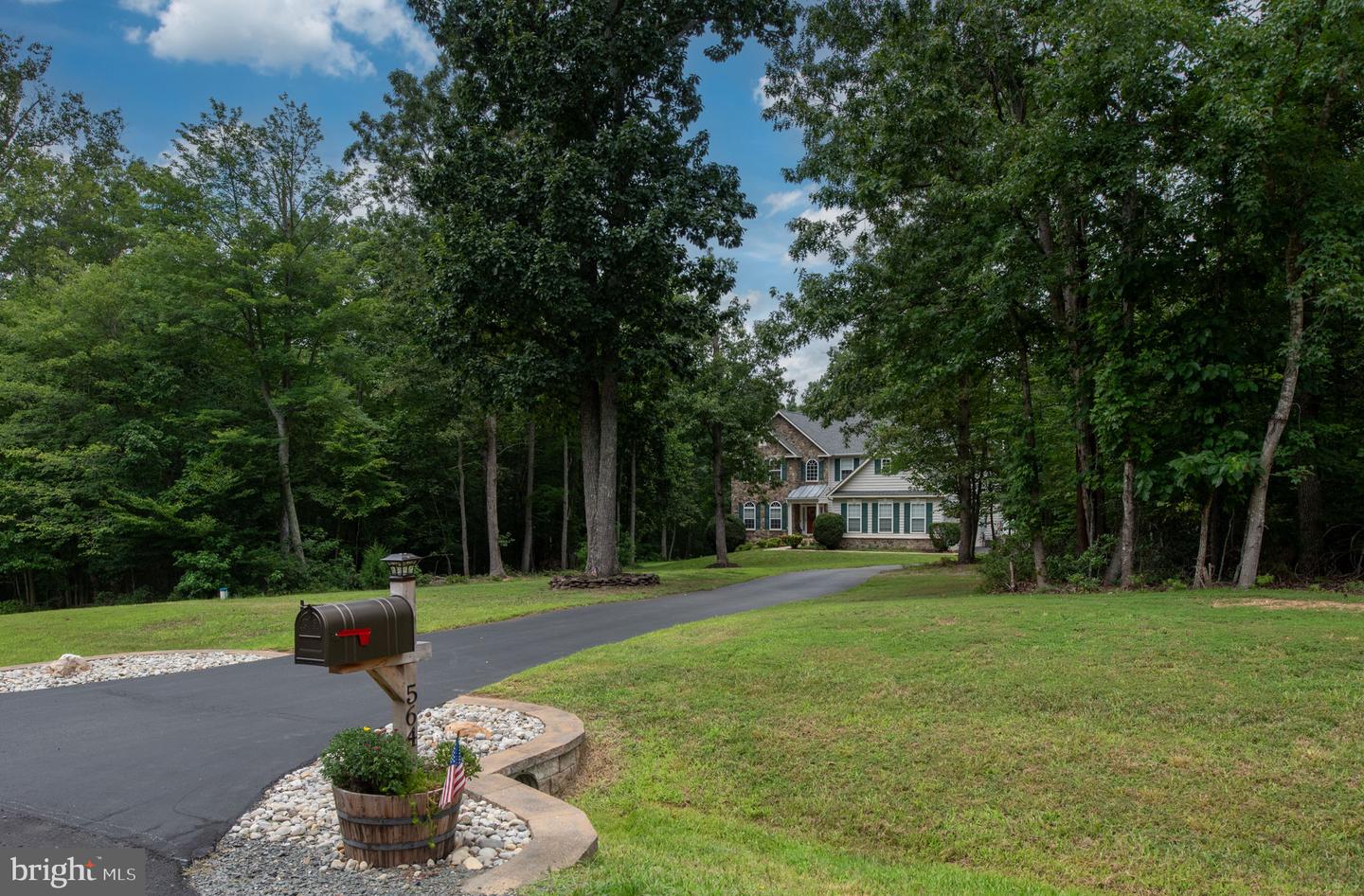 564 GENTLE BREEZE CIR, FREDERICKSBURG, Virginia 22406, 5 Bedrooms Bedrooms, ,3 BathroomsBathrooms,Residential,For sale,564 GENTLE BREEZE CIR,VAST2041104 MLS # VAST2041104
