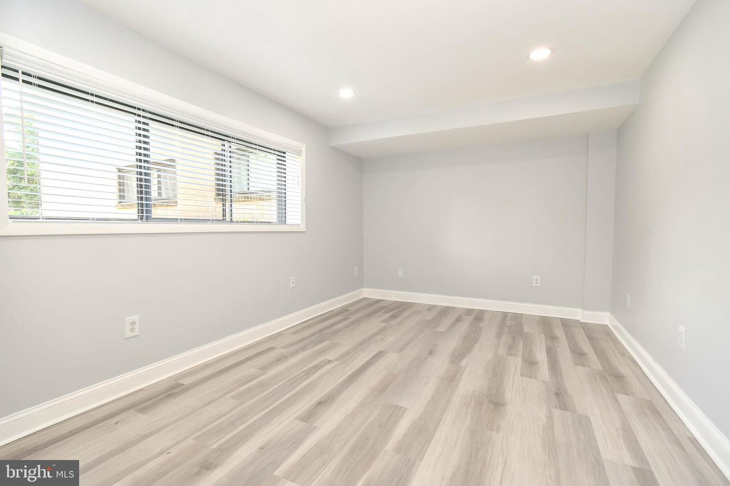 7841 ENOLA #TA7, MCLEAN, Virginia 22102, 2 Bedrooms Bedrooms, ,2 BathroomsBathrooms,Residential,For sale,7841 ENOLA #TA7,VAFX2257502 MLS # VAFX2257502
