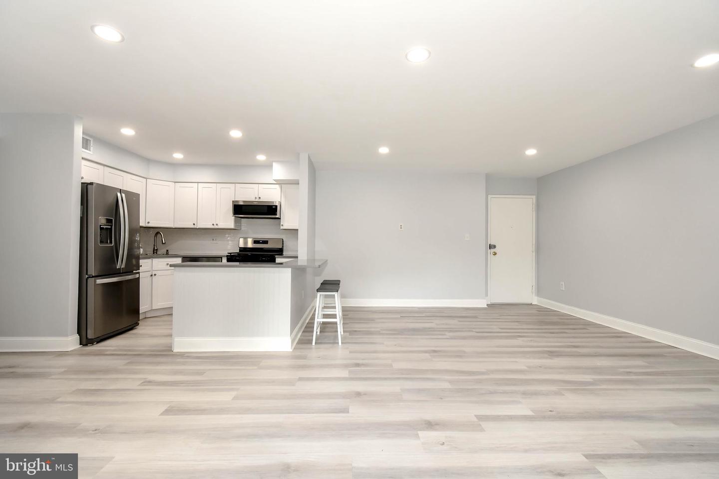 7841 ENOLA #TA7, MCLEAN, Virginia 22102, 2 Bedrooms Bedrooms, ,2 BathroomsBathrooms,Residential,For sale,7841 ENOLA #TA7,VAFX2257502 MLS # VAFX2257502
