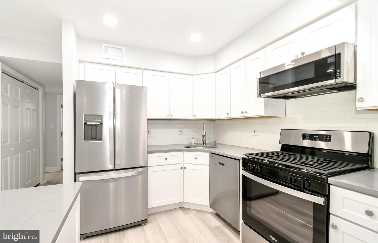 7841 ENOLA #TA7, MCLEAN, Virginia 22102, 2 Bedrooms Bedrooms, ,2 BathroomsBathrooms,Residential,For sale,7841 ENOLA #TA7,VAFX2257502 MLS # VAFX2257502