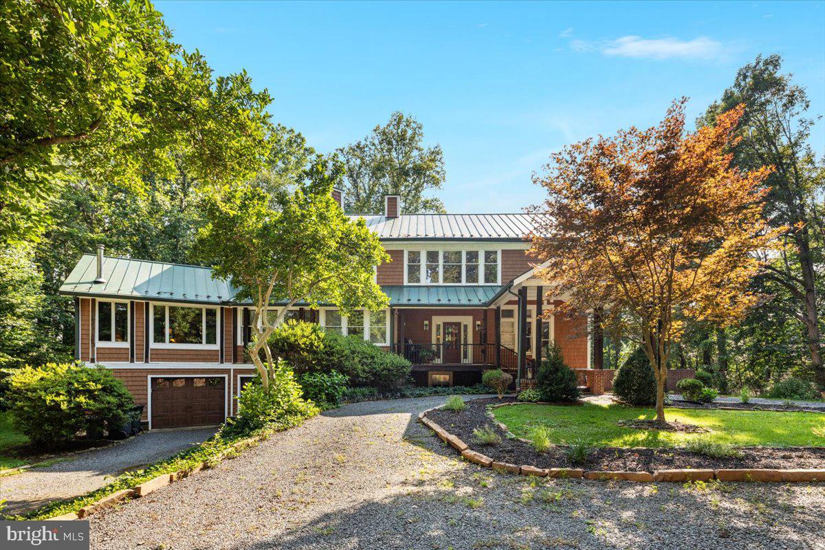8501 COUNTRY CLUB LN, WARRENTON, Virginia 20186, 5 Bedrooms Bedrooms, ,4 BathroomsBathrooms,Residential,For sale,8501 COUNTRY CLUB LN,VAFQ2017602 MLS # VAFQ2017602