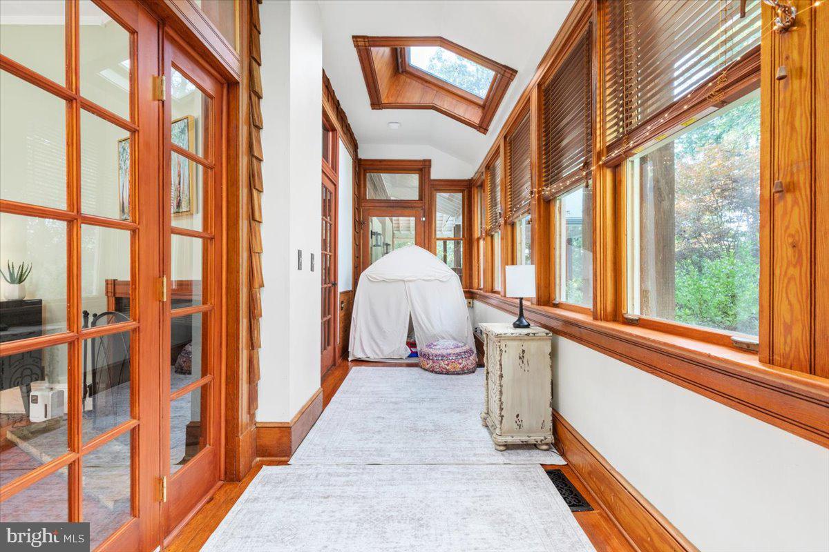 8501 COUNTRY CLUB LN, WARRENTON, Virginia 20186, 5 Bedrooms Bedrooms, ,4 BathroomsBathrooms,Residential,For sale,8501 COUNTRY CLUB LN,VAFQ2017602 MLS # VAFQ2017602