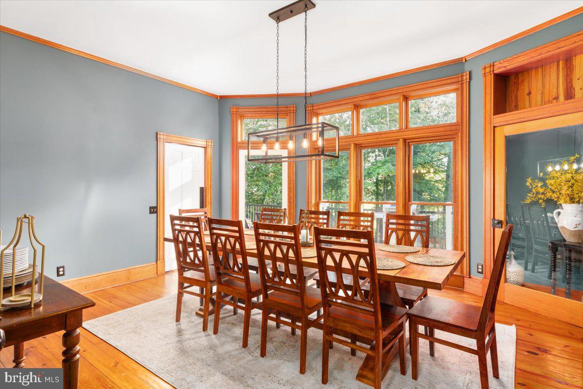 8501 COUNTRY CLUB LN, WARRENTON, Virginia 20186, 5 Bedrooms Bedrooms, ,4 BathroomsBathrooms,Residential,For sale,8501 COUNTRY CLUB LN,VAFQ2017602 MLS # VAFQ2017602