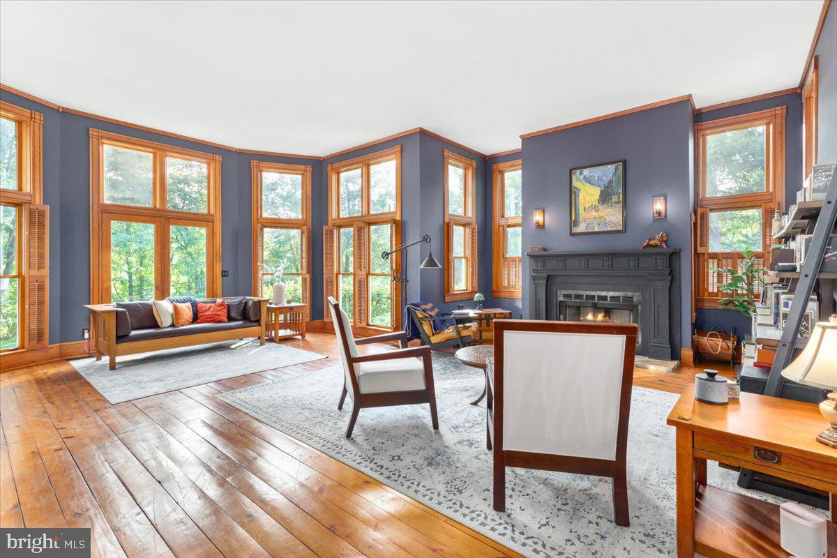 8501 COUNTRY CLUB LN, WARRENTON, Virginia 20186, 5 Bedrooms Bedrooms, ,4 BathroomsBathrooms,Residential,For sale,8501 COUNTRY CLUB LN,VAFQ2017602 MLS # VAFQ2017602