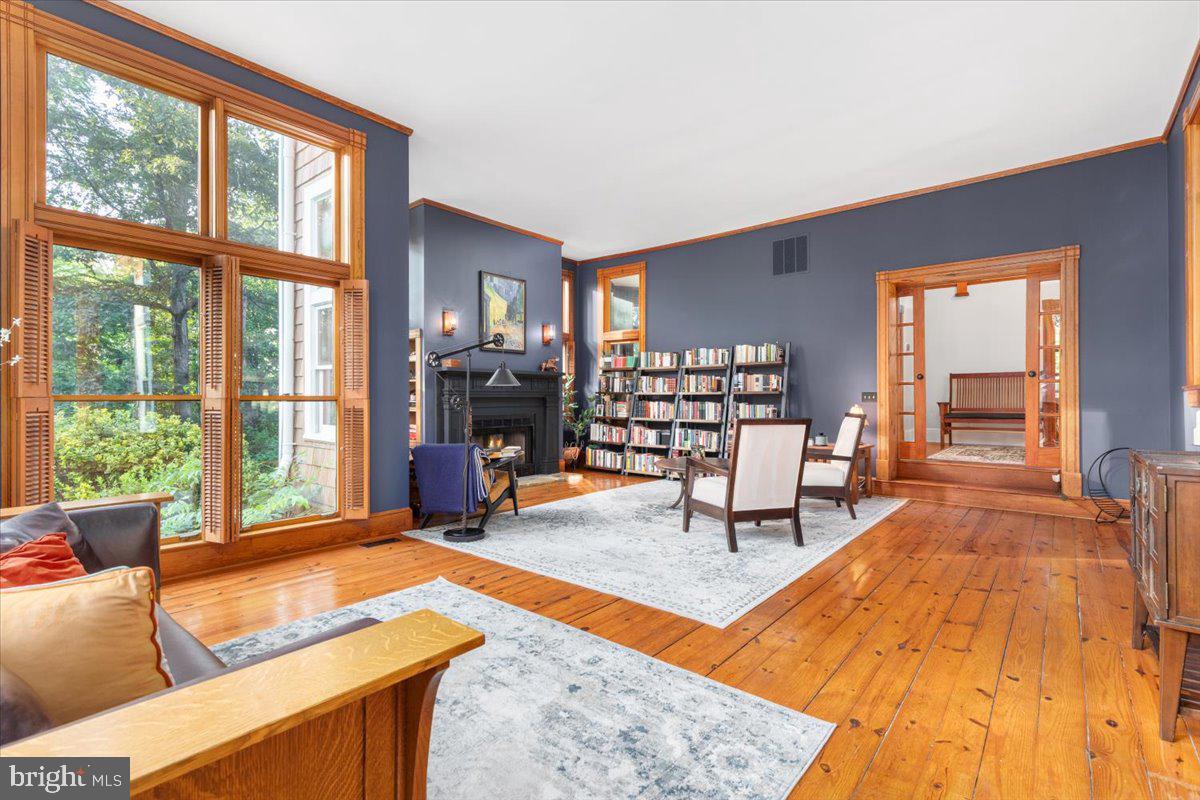 8501 COUNTRY CLUB LN, WARRENTON, Virginia 20186, 5 Bedrooms Bedrooms, ,4 BathroomsBathrooms,Residential,For sale,8501 COUNTRY CLUB LN,VAFQ2017602 MLS # VAFQ2017602