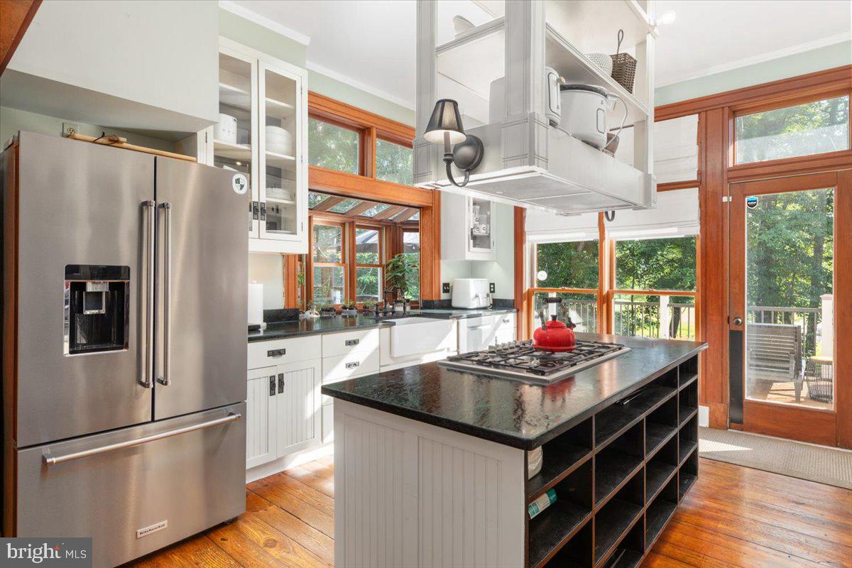 8501 COUNTRY CLUB LN, WARRENTON, Virginia 20186, 5 Bedrooms Bedrooms, ,4 BathroomsBathrooms,Residential,For sale,8501 COUNTRY CLUB LN,VAFQ2017602 MLS # VAFQ2017602
