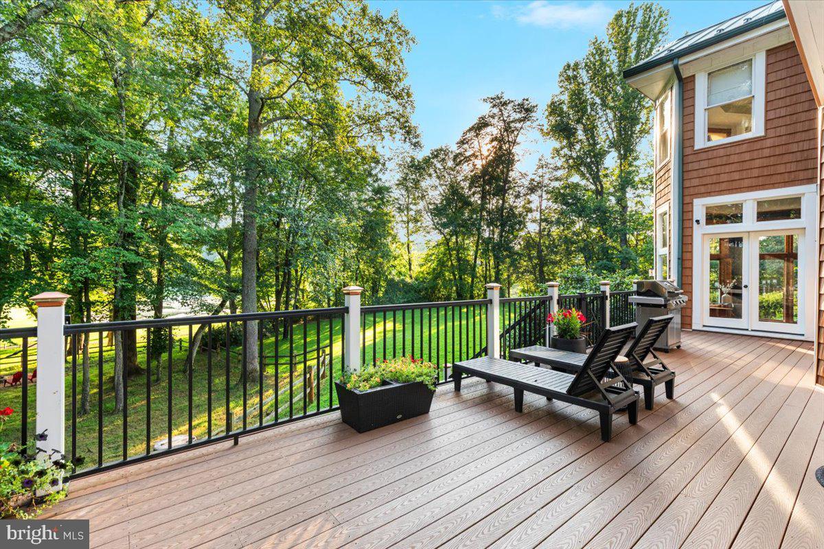 8501 COUNTRY CLUB LN, WARRENTON, Virginia 20186, 5 Bedrooms Bedrooms, ,4 BathroomsBathrooms,Residential,For sale,8501 COUNTRY CLUB LN,VAFQ2017602 MLS # VAFQ2017602