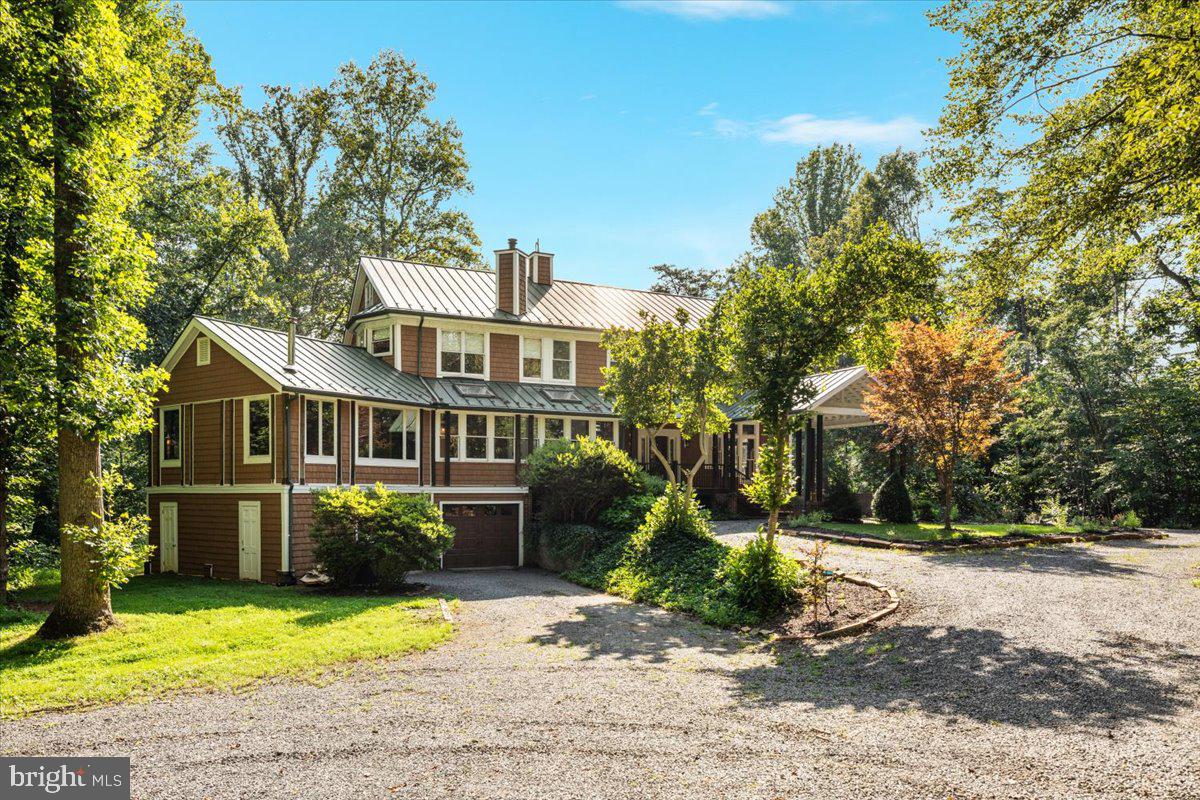 8501 COUNTRY CLUB LN, WARRENTON, Virginia 20186, 5 Bedrooms Bedrooms, ,4 BathroomsBathrooms,Residential,For sale,8501 COUNTRY CLUB LN,VAFQ2017602 MLS # VAFQ2017602