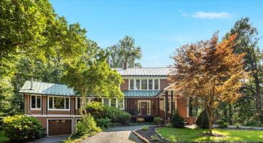 8501 COUNTRY CLUB LN, WARRENTON, Virginia 20186, 5 Bedrooms Bedrooms, ,4 BathroomsBathrooms,Residential,For sale,8501 COUNTRY CLUB LN,VAFQ2017602 MLS # VAFQ2017602