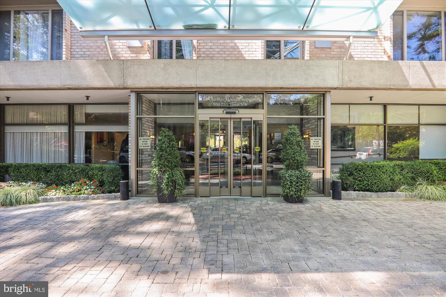 950 25TH ST NW #709-N, WASHINGTON, District Of Columbia 20037, 1 Bedroom Bedrooms, ,1 BathroomBathrooms,Residential,For sale,950 25TH ST NW #709-N,DCDC2212014 MLS # DCDC2212014 950 25TH ST NW #709-N, WASHINGTON, District Of Columbia 20037, 1 Bedroom Bedrooms, ,1 BathroomBathrooms,Residential,For sale,950 25TH ST NW #709-N,DCDC2212014 MLS # DCDC2212014