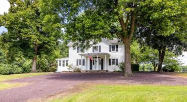 10287 DAHLGREN ROAD, KING GEORGE, Virginia 22485, 3 Bedrooms Bedrooms, 9 Rooms Rooms,2 BathroomsBathrooms,Residential,For sale,10287 DAHLGREN ROAD,VAKG2006766 MLS # VAKG2006766
