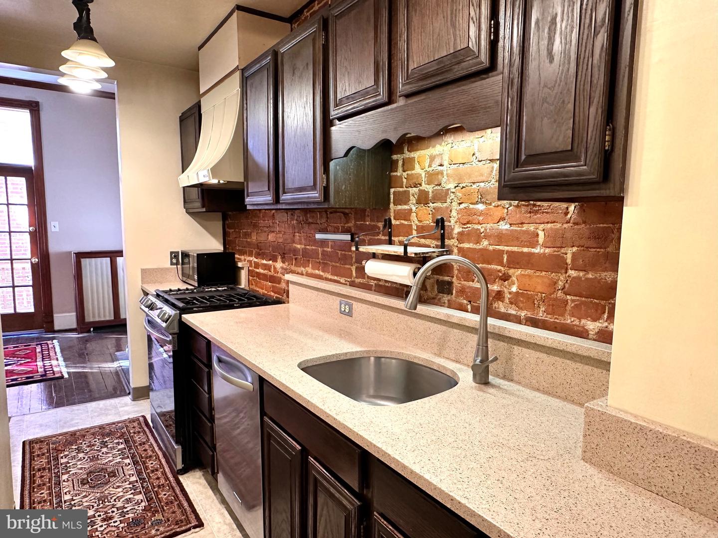 434 6TH ST NE, WASHINGTON, District Of Columbia 20002, 3 Bedrooms Bedrooms, ,2 BathroomsBathrooms,Residential,For sale,434 6TH ST NE,DCDC2212142 MLS # DCDC2212142