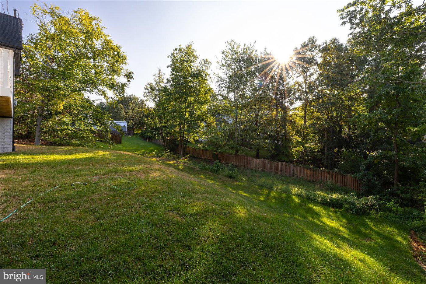 111 HUNTINGTON HILLS LN, FREDERICKSBURG, Virginia 22401, 4 Bedrooms Bedrooms, ,3 BathroomsBathrooms,Residential,For sale,111 HUNTINGTON HILLS LN,VAFB2008652 MLS # VAFB2008652