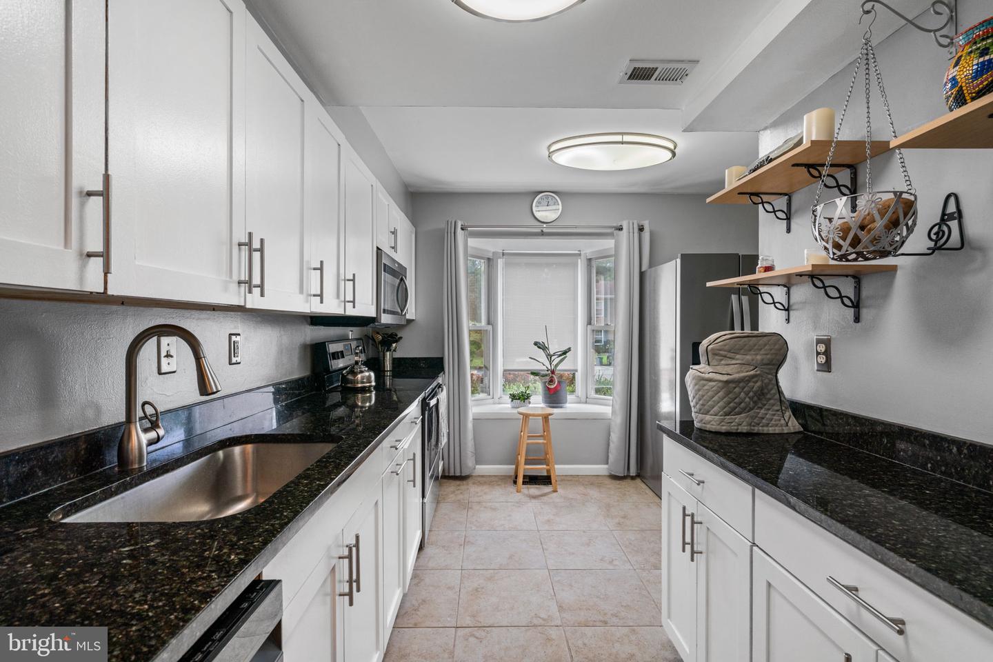 6465 BLARNEY STONE CT, SPRINGFIELD, Virginia 22152, 3 Bedrooms Bedrooms, ,3 BathroomsBathrooms,Residential,For sale,6465 BLARNEY STONE CT,VAFX2257676 MLS # VAFX2257676