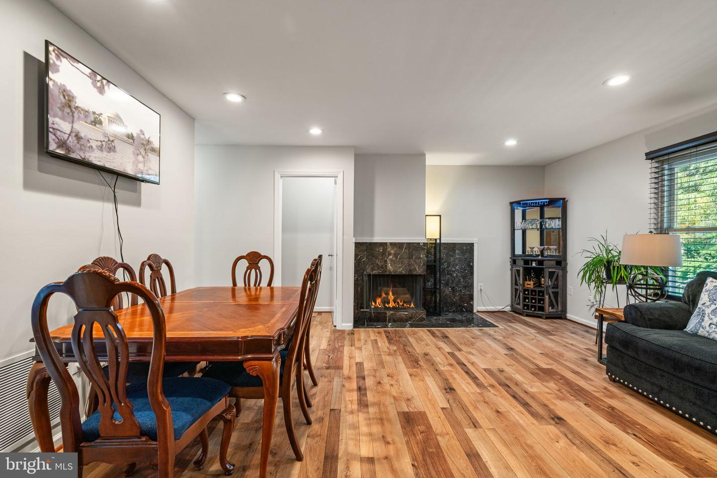 6465 BLARNEY STONE CT, SPRINGFIELD, Virginia 22152, 3 Bedrooms Bedrooms, ,3 BathroomsBathrooms,Residential,For sale,6465 BLARNEY STONE CT,VAFX2257676 MLS # VAFX2257676