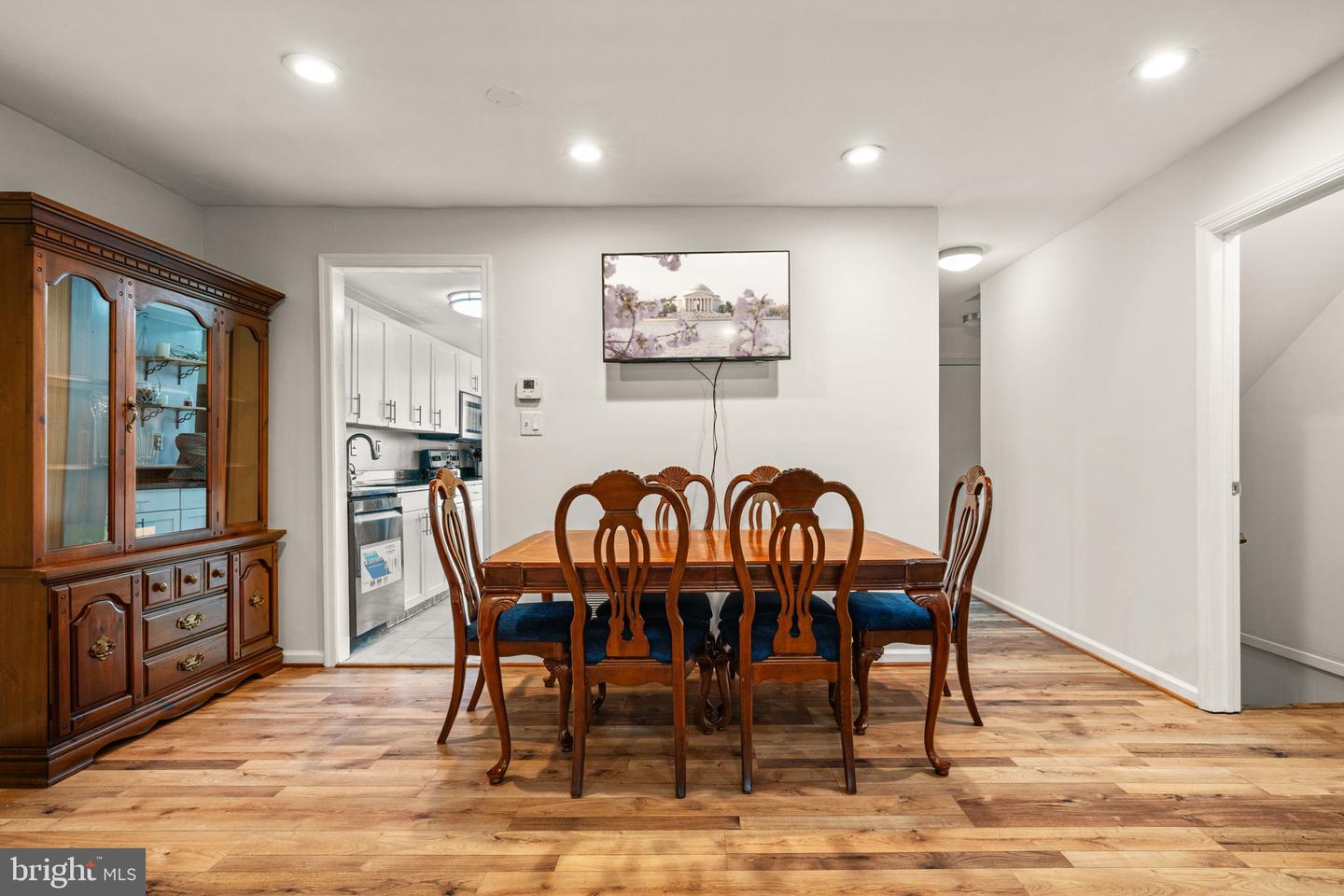 6465 BLARNEY STONE CT, SPRINGFIELD, Virginia 22152, 3 Bedrooms Bedrooms, ,3 BathroomsBathrooms,Residential,For sale,6465 BLARNEY STONE CT,VAFX2257676 MLS # VAFX2257676