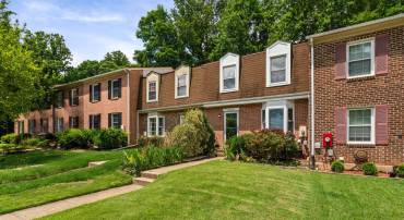 6465 BLARNEY STONE CT, SPRINGFIELD, Virginia 22152, 3 Bedrooms Bedrooms, ,3 BathroomsBathrooms,Residential,For sale,6465 BLARNEY STONE CT,VAFX2257676 MLS # VAFX2257676