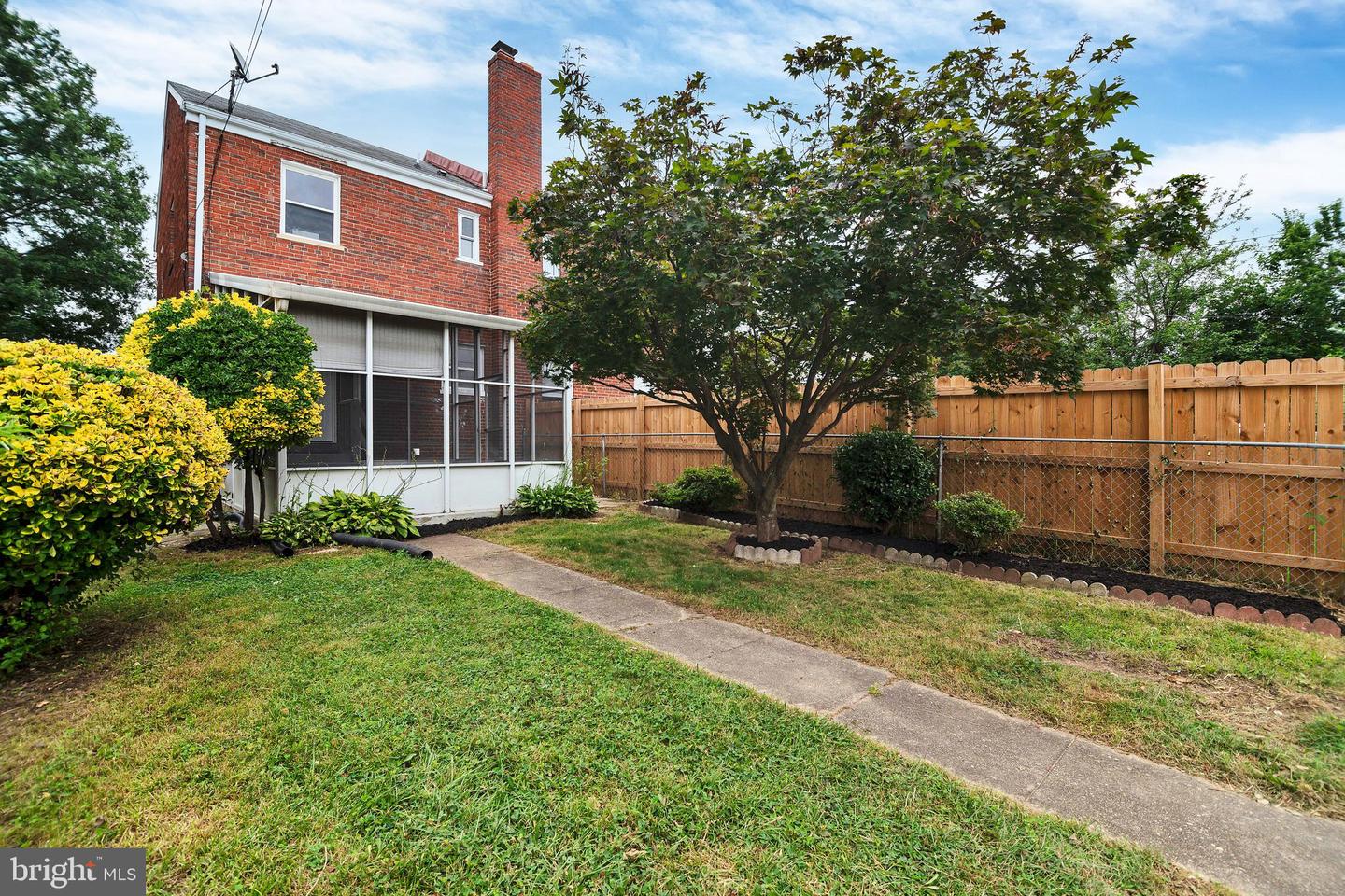 5008 11TH ST NE, WASHINGTON, District Of Columbia 20017, 4 Bedrooms Bedrooms, ,2 BathroomsBathrooms,Residential,For sale,5008 11TH ST NE,DCDC2211936 MLS # DCDC2211936