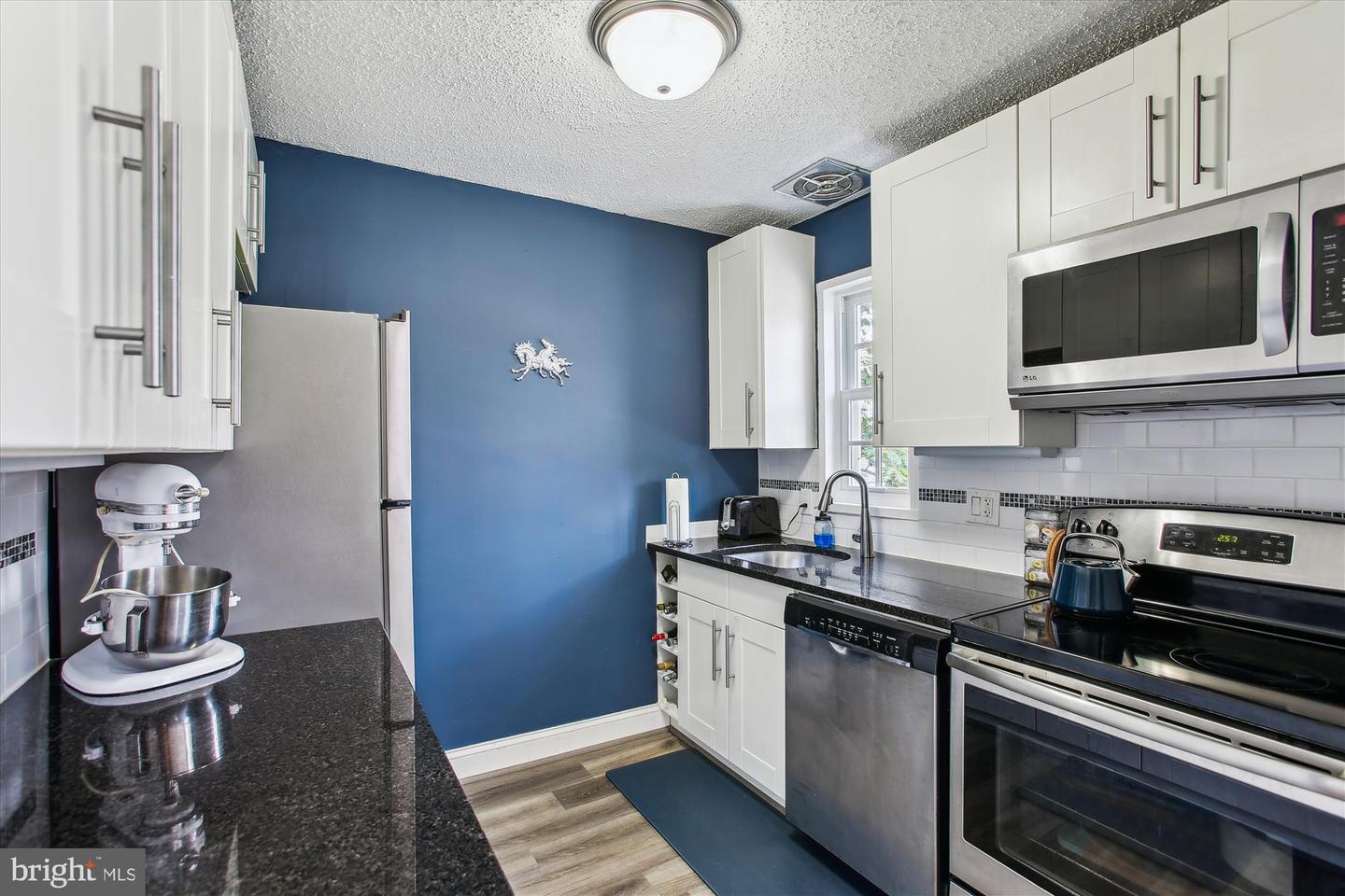 1612 W ABINGDON DR #202, ALEXANDRIA, Virginia 22314, 1 Bedroom Bedrooms, ,1 BathroomBathrooms,Residential,For sale,1612 W ABINGDON DR #202,VAAX2047844 MLS # VAAX2047844