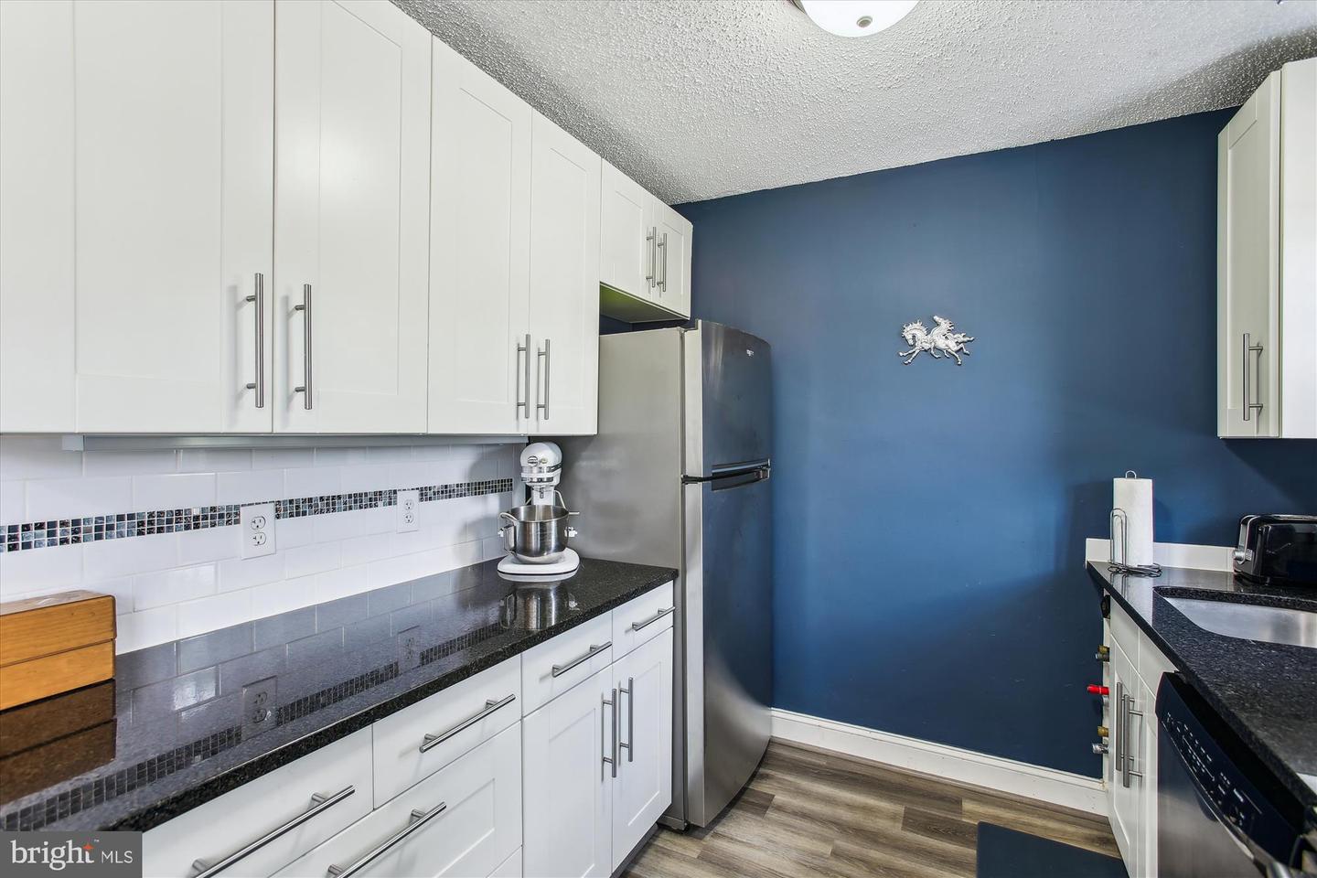 1612 W ABINGDON DR #202, ALEXANDRIA, Virginia 22314, 1 Bedroom Bedrooms, ,1 BathroomBathrooms,Residential,For sale,1612 W ABINGDON DR #202,VAAX2047844 MLS # VAAX2047844