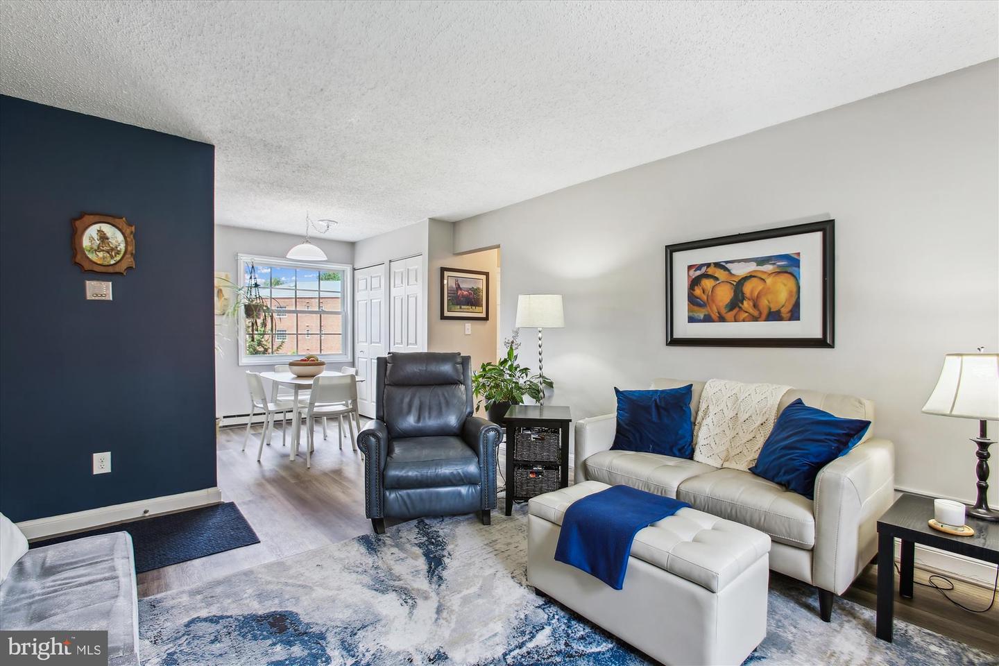 1612 W ABINGDON DR #202, ALEXANDRIA, Virginia 22314, 1 Bedroom Bedrooms, ,1 BathroomBathrooms,Residential,For sale,1612 W ABINGDON DR #202,VAAX2047844 MLS # VAAX2047844
