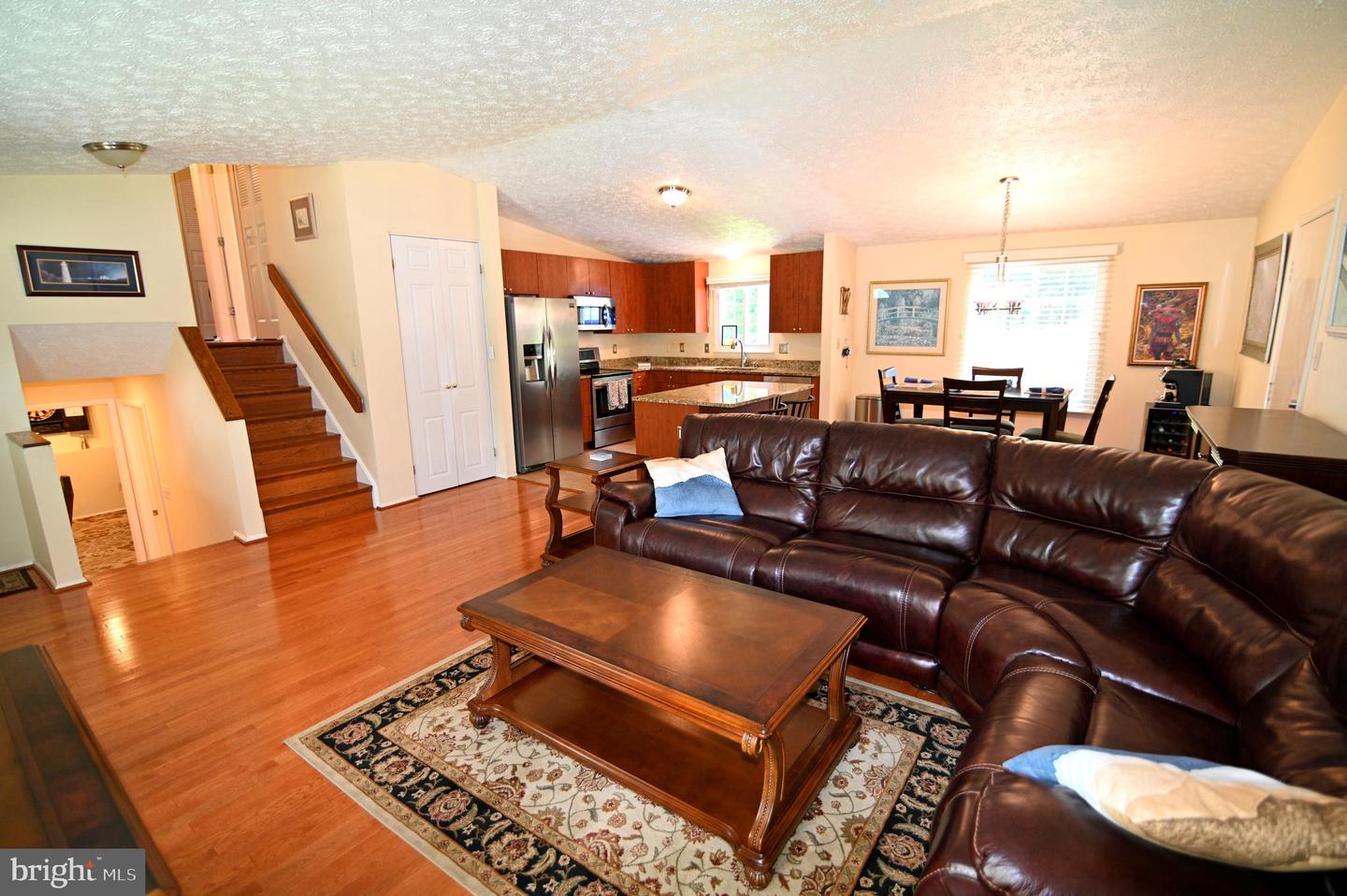 104 SILVERLEAF CT, STERLING, Virginia 20164, 3 Bedrooms Bedrooms, ,3 BathroomsBathrooms,Residential,For sale,104 SILVERLEAF CT,VALO2103188 MLS # VALO2103188