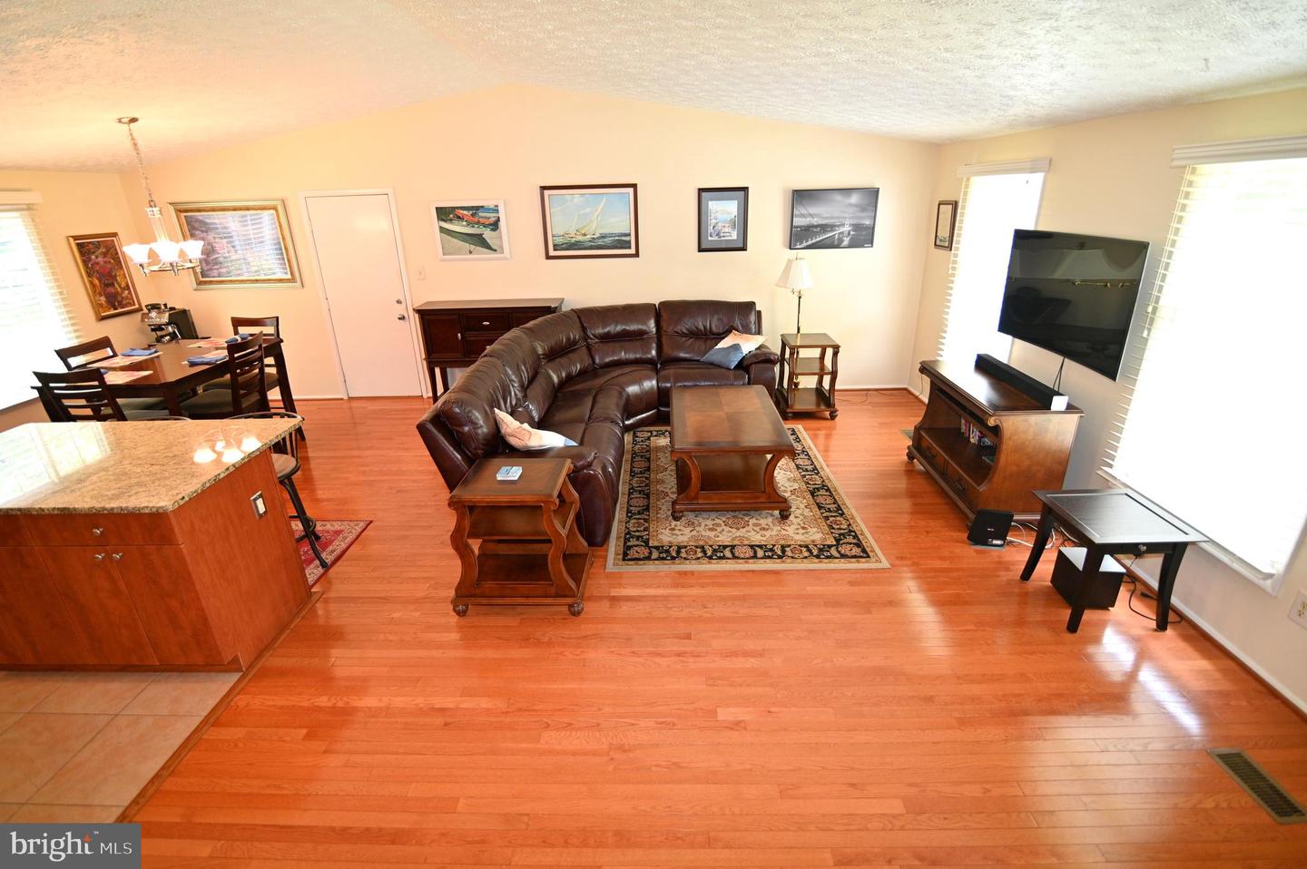 104 SILVERLEAF CT, STERLING, Virginia 20164, 3 Bedrooms Bedrooms, ,3 BathroomsBathrooms,Residential,For sale,104 SILVERLEAF CT,VALO2103188 MLS # VALO2103188