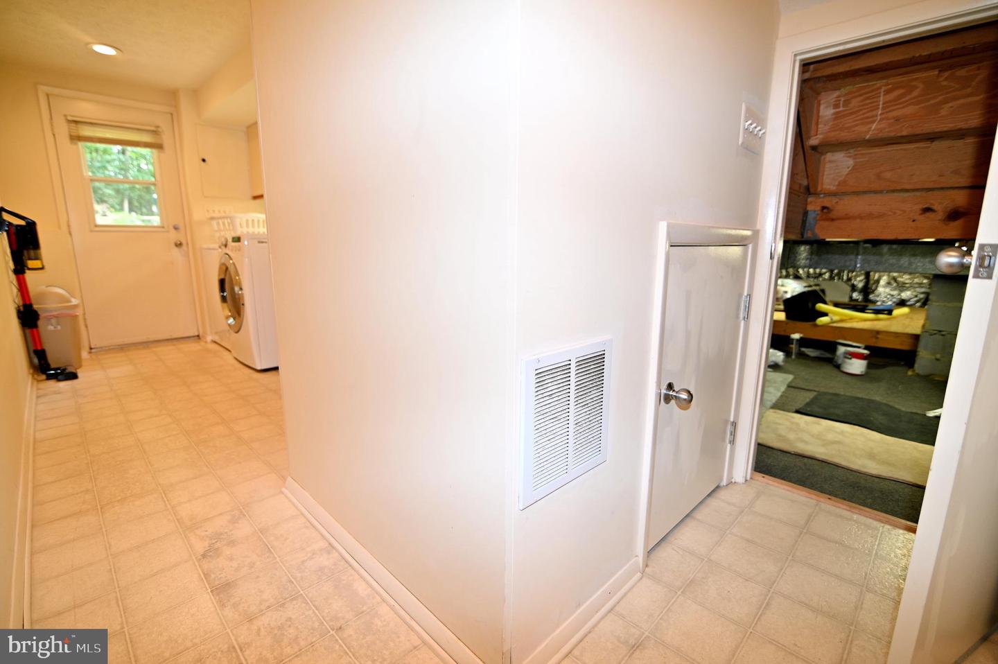 104 SILVERLEAF CT, STERLING, Virginia 20164, 3 Bedrooms Bedrooms, ,3 BathroomsBathrooms,Residential,For sale,104 SILVERLEAF CT,VALO2103188 MLS # VALO2103188