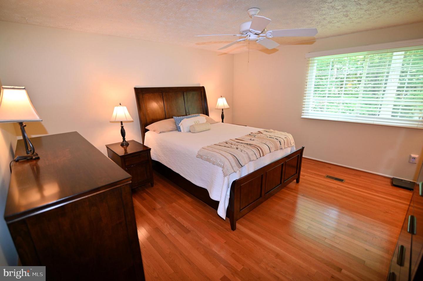 104 SILVERLEAF CT, STERLING, Virginia 20164, 3 Bedrooms Bedrooms, ,3 BathroomsBathrooms,Residential,For sale,104 SILVERLEAF CT,VALO2103188 MLS # VALO2103188