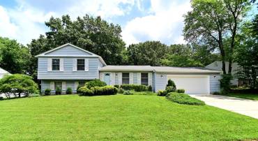 104 SILVERLEAF CT, STERLING, Virginia 20164, 3 Bedrooms Bedrooms, ,3 BathroomsBathrooms,Residential,For sale,104 SILVERLEAF CT,VALO2103188 MLS # VALO2103188