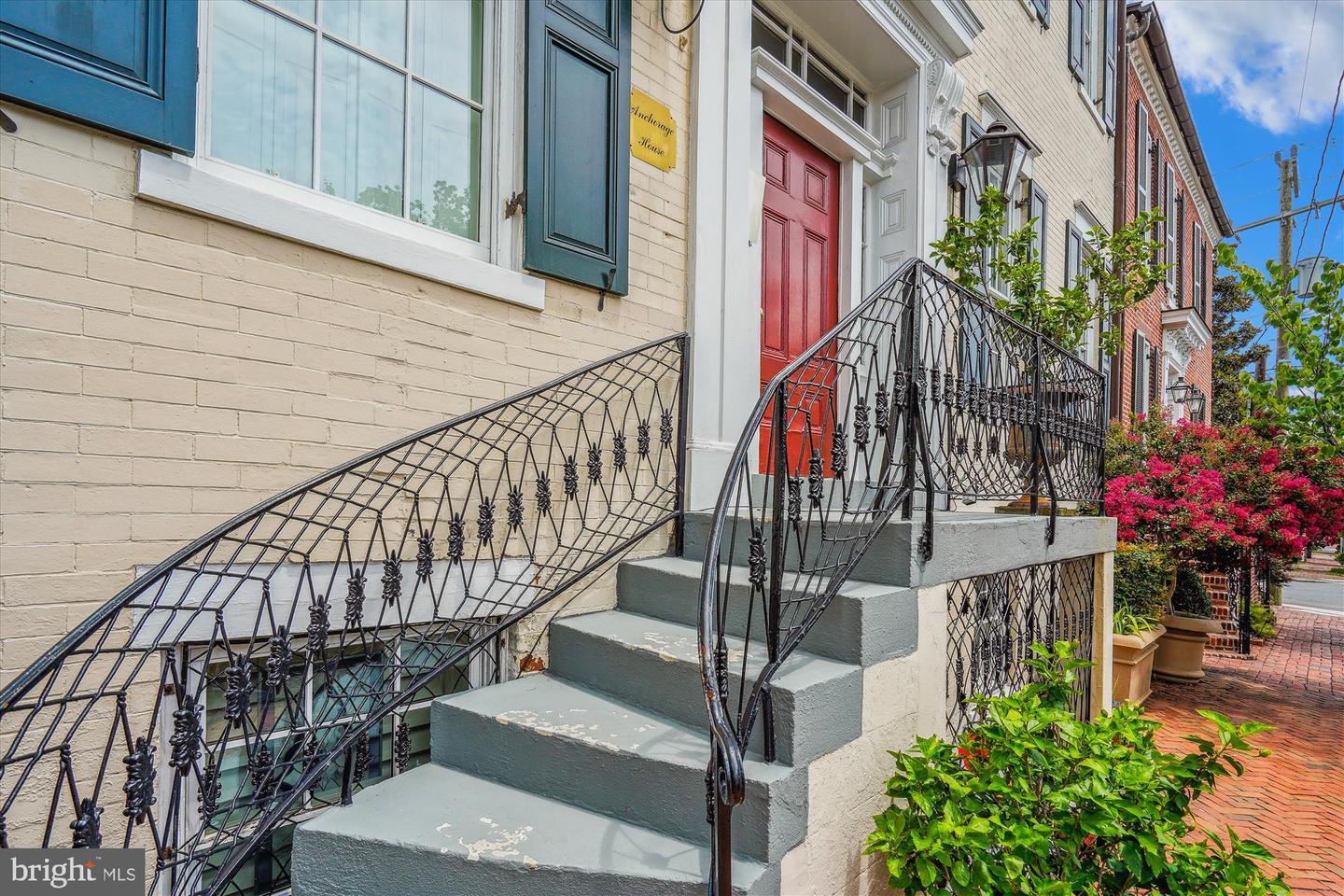 603 QUEEN ST #6, ALEXANDRIA, Virginia 22314, 1 Bedroom Bedrooms, 5 Rooms Rooms,1 BathroomBathrooms,Residential,For sale,603 QUEEN ST #6,VAAX2047872 MLS # VAAX2047872