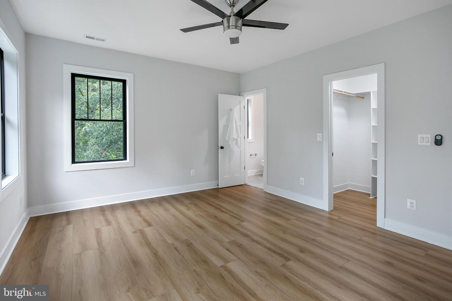 116 FARDALE ST SE, VIENNA, Virginia 22180, 8 Bedrooms Bedrooms, 15 Rooms Rooms,6 BathroomsBathrooms,Residential,For sale,116 FARDALE ST SE,VAFX2257712 MLS # VAFX2257712