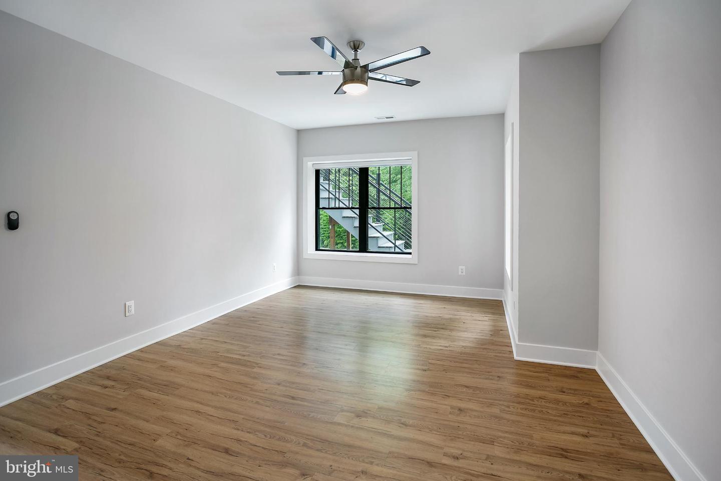 116 FARDALE ST SE, VIENNA, Virginia 22180, 8 Bedrooms Bedrooms, 15 Rooms Rooms,6 BathroomsBathrooms,Residential,For sale,116 FARDALE ST SE,VAFX2257712 MLS # VAFX2257712