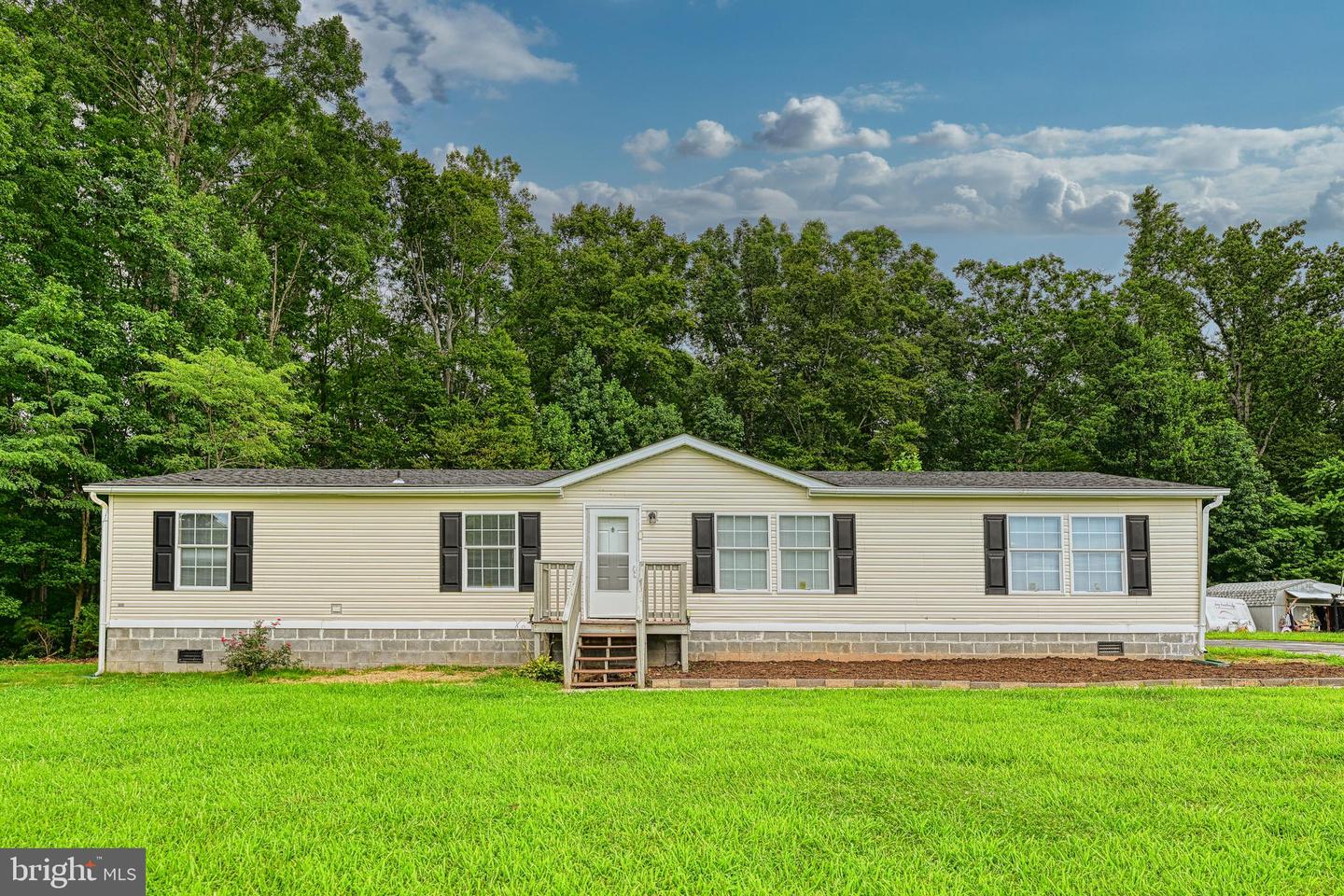5290 W OLD MOUNTAIN RD, LOUISA, Virginia 23093, 3 Bedrooms Bedrooms, ,2 BathroomsBathrooms,Residential,For sale,5290 W OLD MOUNTAIN RD,VALA2008332 MLS # VALA2008332