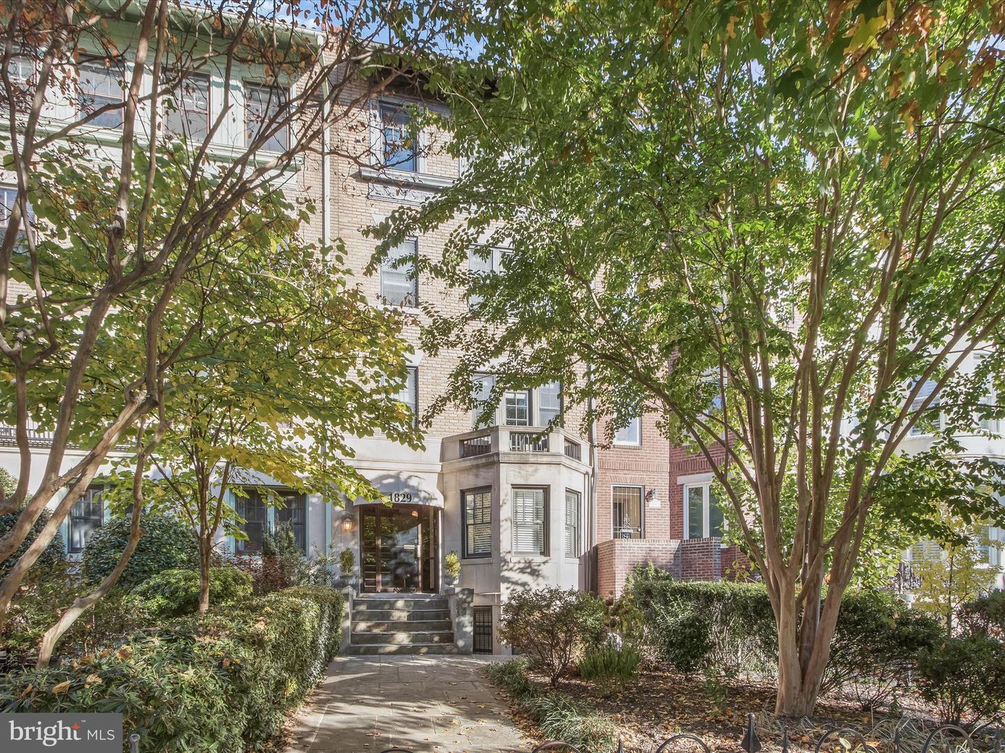 1829 16TH ST NW #4, WASHINGTON, District Of Columbia 20009, 2 Bedrooms Bedrooms, ,2 BathroomsBathrooms,Residential,For sale,1829 16TH ST NW #4,DCDC2212222 MLS # DCDC2212222