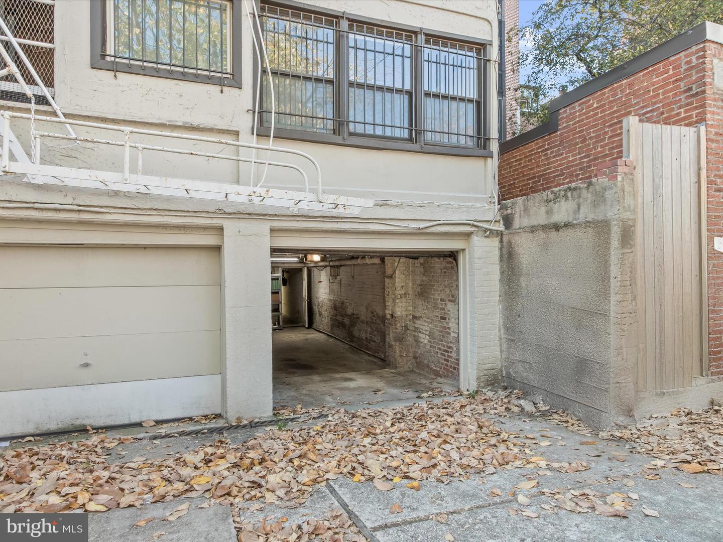1829 16TH ST NW #4, WASHINGTON, District Of Columbia 20009, 2 Bedrooms Bedrooms, ,2 BathroomsBathrooms,Residential,For sale,1829 16TH ST NW #4,DCDC2212222 MLS # DCDC2212222