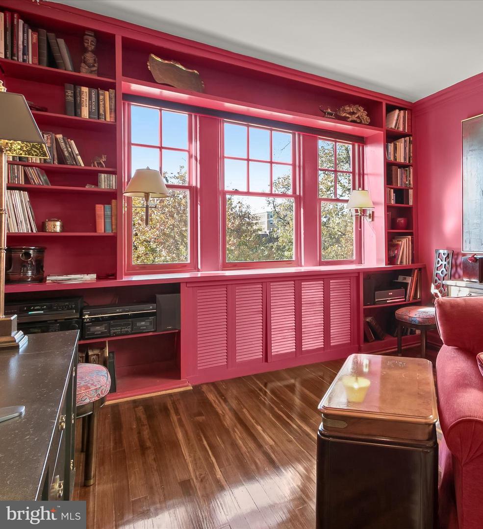 1829 16TH ST NW #4, WASHINGTON, District Of Columbia 20009, 2 Bedrooms Bedrooms, ,2 BathroomsBathrooms,Residential,For sale,1829 16TH ST NW #4,DCDC2212222 MLS # DCDC2212222