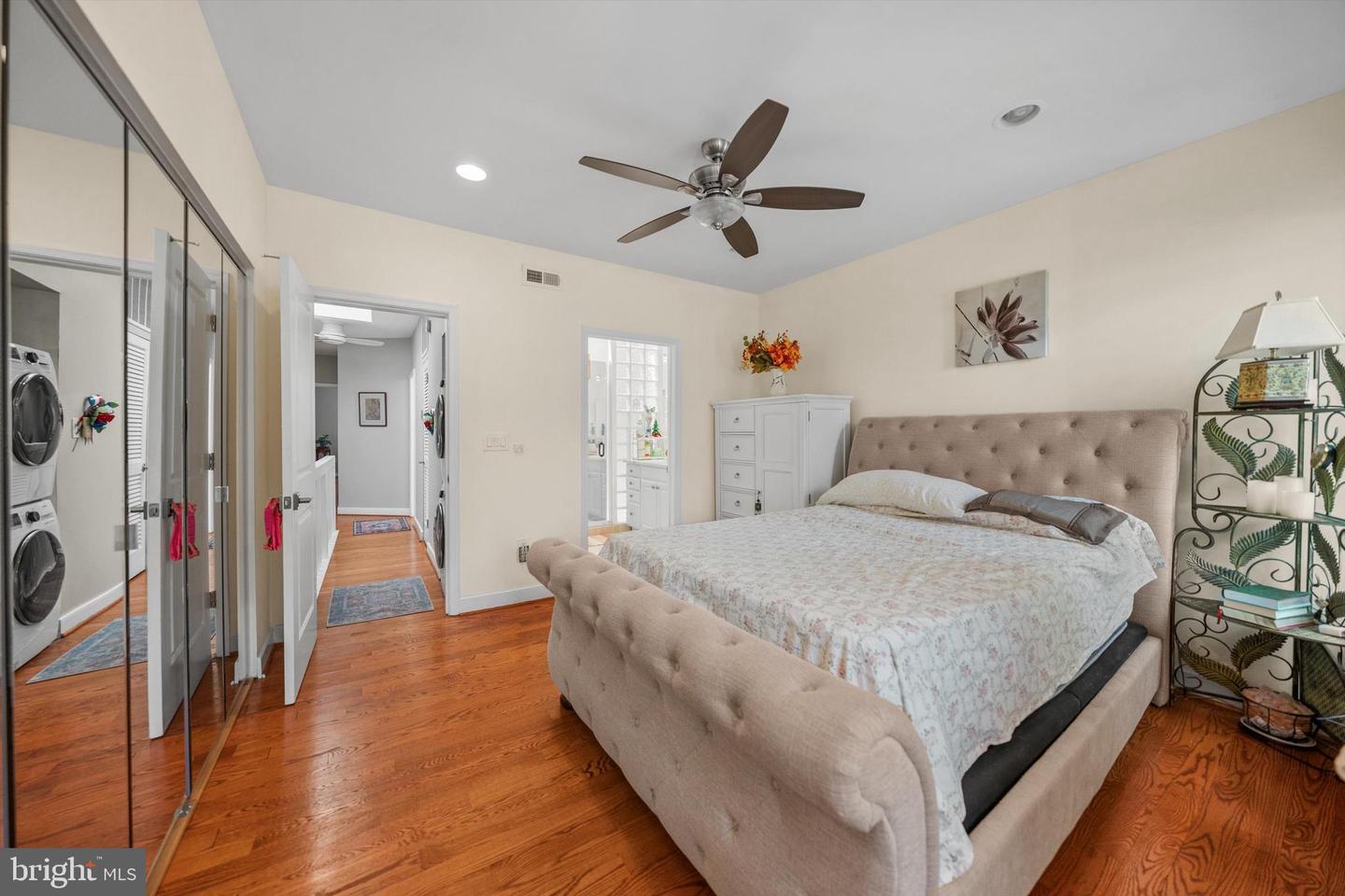 211 F ST NE, WASHINGTON, District Of Columbia 20002, 4 Bedrooms Bedrooms, ,3 BathroomsBathrooms,Residential,For sale,211 F ST NE,DCDC2212226 MLS # DCDC2212226