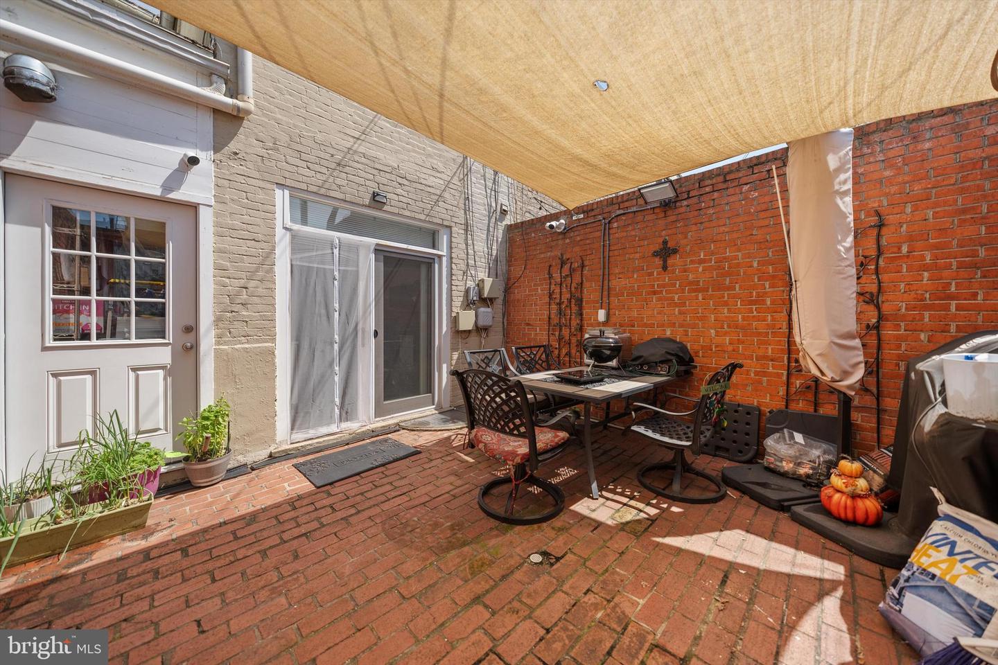 211 F ST NE, WASHINGTON, District Of Columbia 20002, 4 Bedrooms Bedrooms, ,3 BathroomsBathrooms,Residential,For sale,211 F ST NE,DCDC2212226 MLS # DCDC2212226
