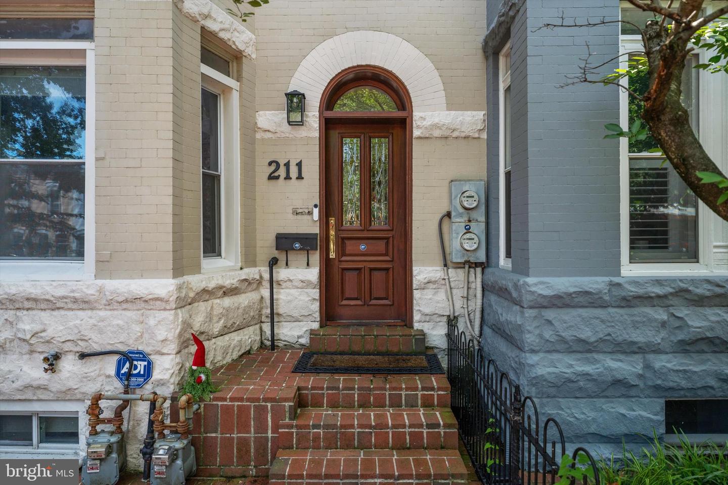 211 F ST NE, WASHINGTON, District Of Columbia 20002, 4 Bedrooms Bedrooms, ,3 BathroomsBathrooms,Residential,For sale,211 F ST NE,DCDC2212226 MLS # DCDC2212226