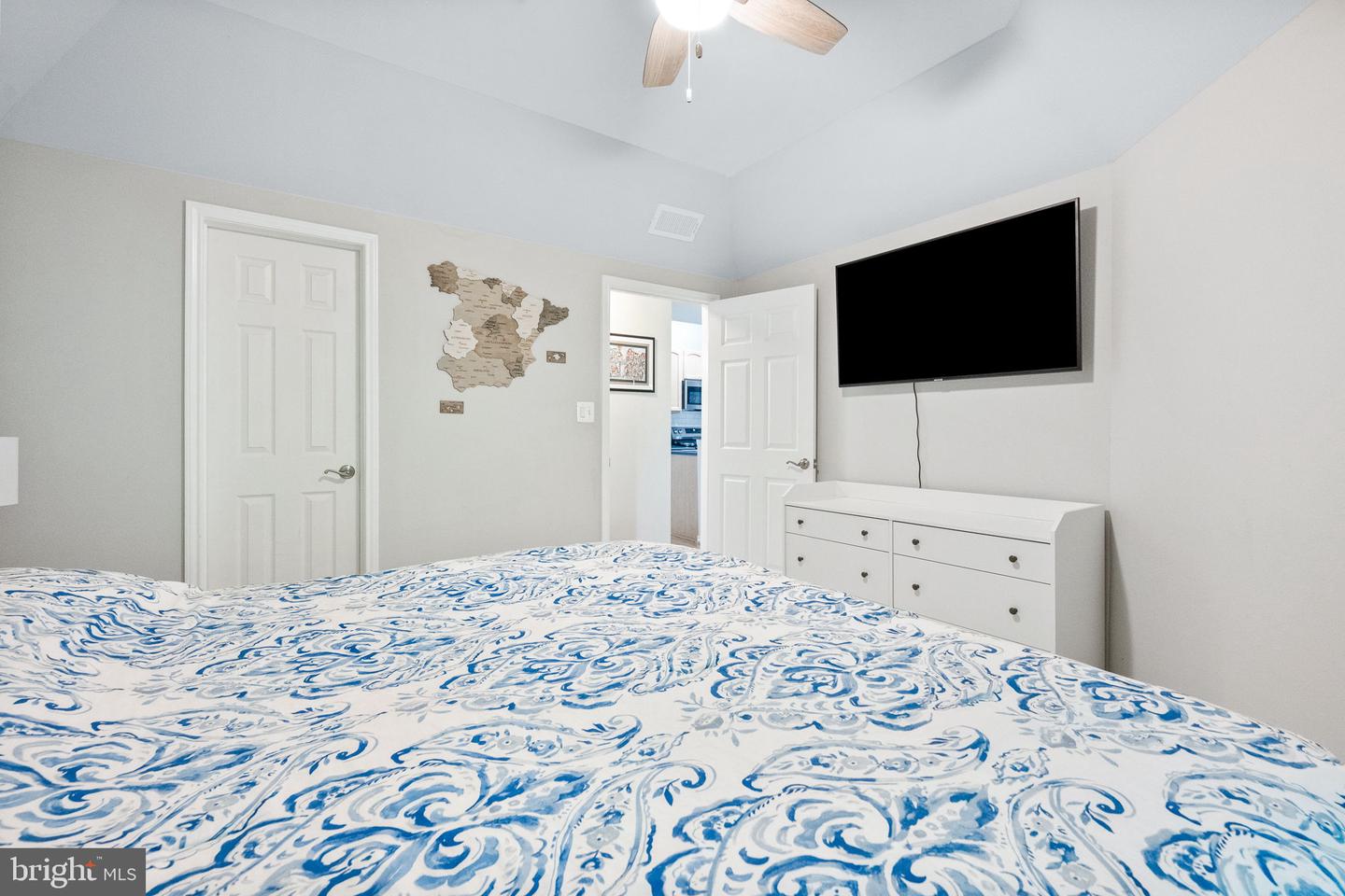 12158 PENDERVIEW LN #1723, FAIRFAX, Virginia 22033, 2 Bedrooms Bedrooms, ,1 BathroomBathrooms,Residential,For sale,12158 PENDERVIEW LN #1723,VAFX2257718 MLS # VAFX2257718