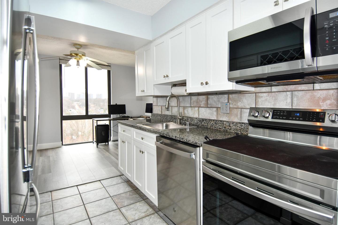 4500 S FOUR MILE RUN DR #1218, ARLINGTON, Virginia 22204, 2 Bedrooms Bedrooms, ,2 BathroomsBathrooms,Residential,For sale,4500 S FOUR MILE RUN DR #1218,VAAR2061428 MLS # VAAR2061428