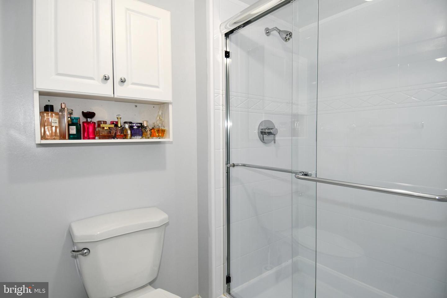 4500 S FOUR MILE RUN DR #1218, ARLINGTON, Virginia 22204, 2 Bedrooms Bedrooms, ,2 BathroomsBathrooms,Residential,For sale,4500 S FOUR MILE RUN DR #1218,VAAR2061428 MLS # VAAR2061428