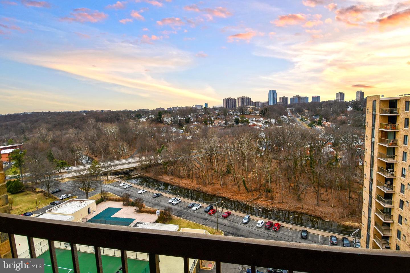 4500 S FOUR MILE RUN DR #1218, ARLINGTON, Virginia 22204, 2 Bedrooms Bedrooms, ,2 BathroomsBathrooms,Residential,For sale,4500 S FOUR MILE RUN DR #1218,VAAR2061428 MLS # VAAR2061428