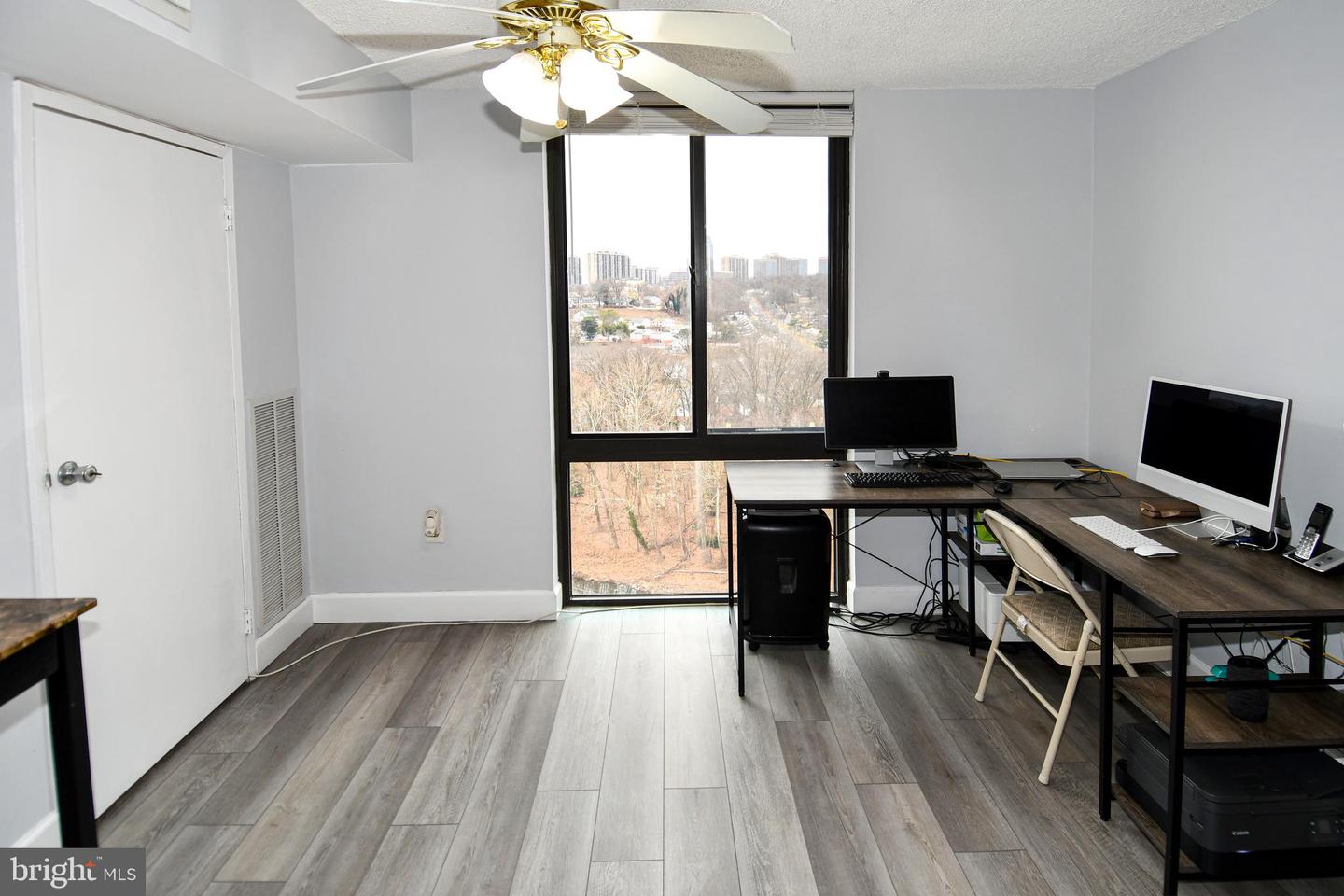 4500 S FOUR MILE RUN DR #1218, ARLINGTON, Virginia 22204, 2 Bedrooms Bedrooms, ,2 BathroomsBathrooms,Residential,For sale,4500 S FOUR MILE RUN DR #1218,VAAR2061428 MLS # VAAR2061428