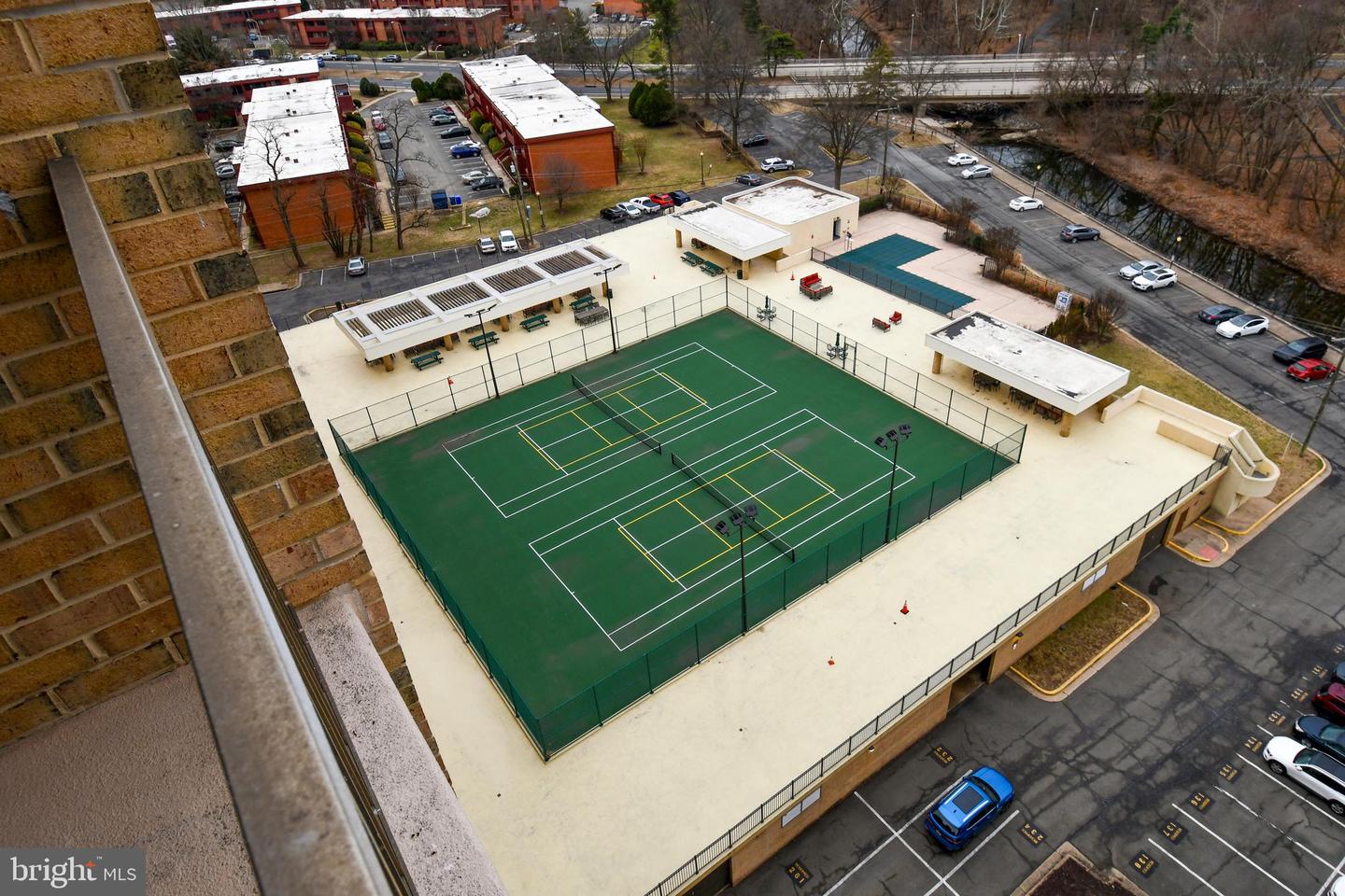 4500 S FOUR MILE RUN DR #1218, ARLINGTON, Virginia 22204, 2 Bedrooms Bedrooms, ,2 BathroomsBathrooms,Residential,For sale,4500 S FOUR MILE RUN DR #1218,VAAR2061428 MLS # VAAR2061428